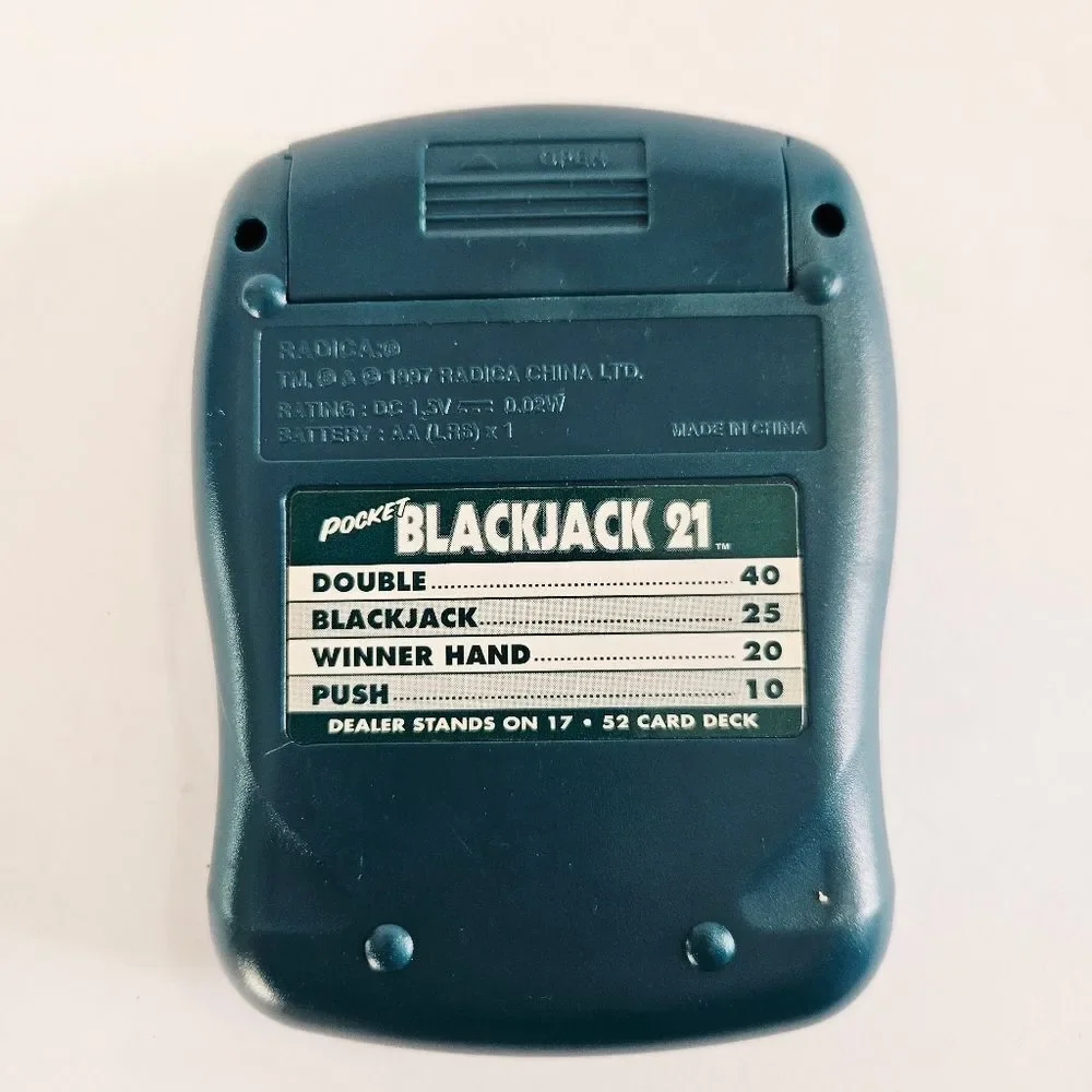 Radica Pocket Blackjack 21 Electronic Handheld Travel Card Game (1997 Edition)